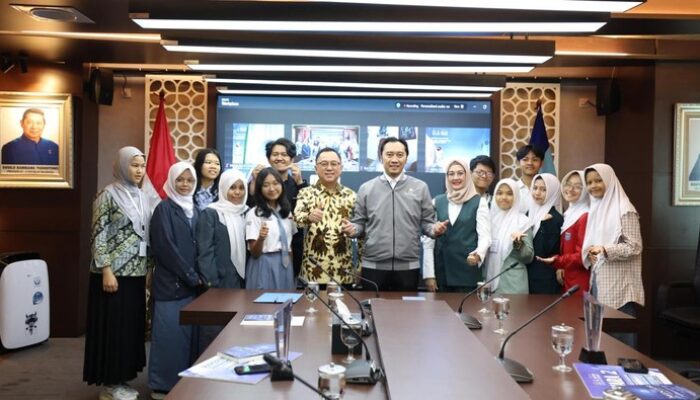 Ibas: Anak Muda, Tuangkan Hormat kepada Ayah di Lomba Cerita Hari Ini!