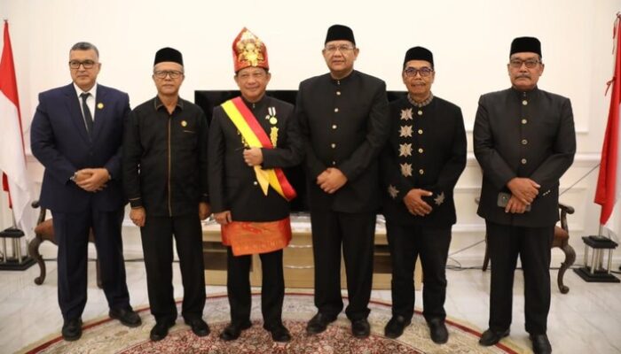 Gelar ‘Petua Panglima Hukom Nanggroe’ untuk Tito Karnavian: Momentum Transformasi Hukum Indonesia