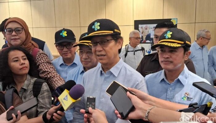 “Perang Hukum UU Kesehatan, Menkes Curhat Persebaran Dokter Spesialis Mandek”