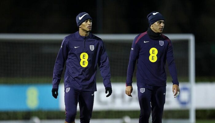 “Kegiatan Kebakaran di Posisi Gelandang Serang Inggris, Mana yang Lebih Penting? Siapa yang Harus Dihanguskan?”