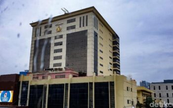 Survei Kompas: Kepercayaan ke Polri Melonjak, Riset Gallup: RI Tetap Aman!