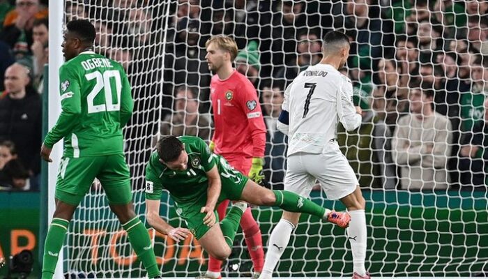 **”Kartu Merah bagi Ronaldo: Sebuah Rekaman Sejarah yang Tidak Pernah Terduga”**