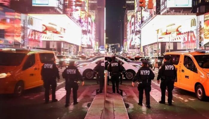 Pria Bersenjata Tewas Ditembak Polisi AS, Ancam Tembak Orang-orang: Apa yang Sebenarnya Terjadi?