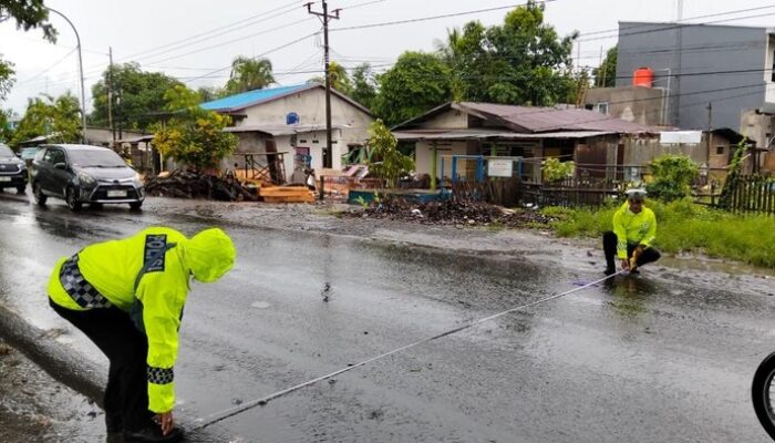 Gowa Dikejutkan, Pikap Tabrak Pemotor Sekeluarga: Ayah-Anak Tewas, Ibu Kritis