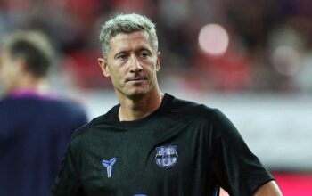 Lewandowski Tepis Rumor Mau Pergi di Januari, Masa Depannya di Barcelona Jadi Perbincangan Panas!