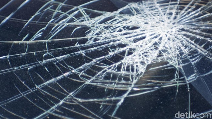 Bus Rem Blong Tabrak Pemotor, Tragedi Mengerikan di Puncak Bogor