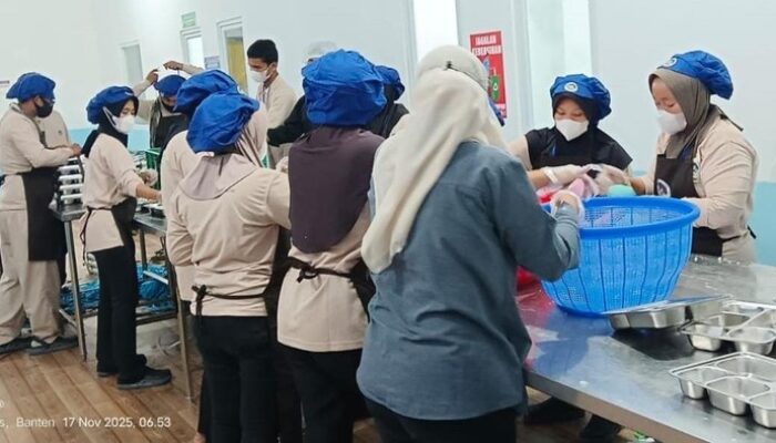 SPPG Polres Serang Salurkan MBG, Kapolres Jamin Keamanan Pangan untuk Masyarakat!