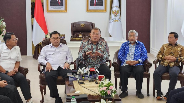 Pimpinan DPR Bertemu BGN-Persagi, Bicarakan Strategi Cepat MBG Operasional