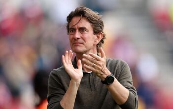 “Sang Manager dan Hari yang Merubah Semuanya: Kisah Thomas Frank di MU & Chelsea!”