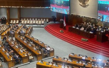 242 Anggota DPR Hadir, Pengesahan RKUHAP Berlangsung: Ini Fakta yang Harus Anda Ketahui Tentang DPR dan Rapat Paripurna!