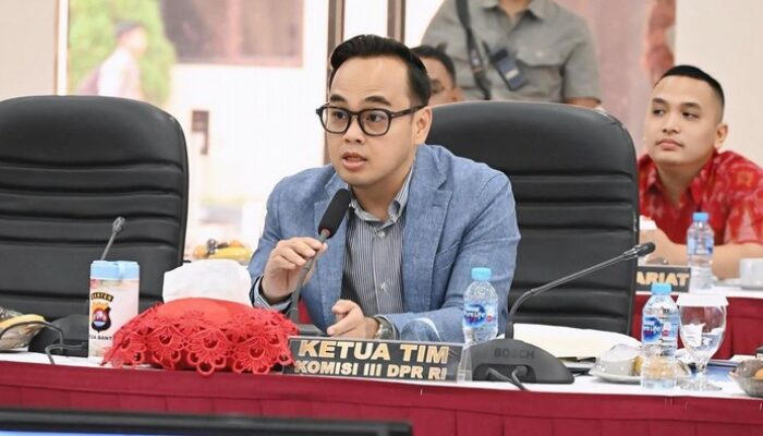 Reformasi 27 Tahun Tak Selesai: Komisi III DPR Bentuk Panja Kepolisian-Kejaksaan-Pengadilan