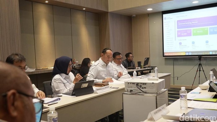 Uji Publik Gerindra di KIP: Paparkan Kebijakan & Keuangan Transparan