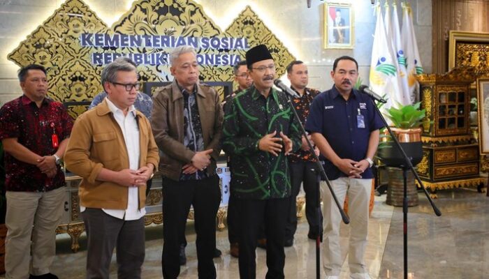 “Longsor Jateng: 16 Warga Tewas, Gus Ipul Pastikan Penanganan Terpadu”