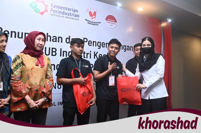 Dukung IKM Trenggalek, Novita Bina Barongan-Servis Motor: Anggota DPR yang Berdampak