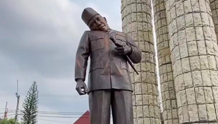 Bupati Indramayu Pastikan Kepala Patung Soekarno Miring Lekas Diperbaiki, Prioritaskan Perhormatan