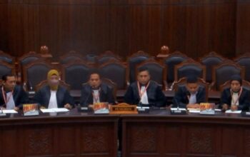 Salahnya Firdaus Oiwobo di MK: Dari Nama Eks Menteri hingga Ketua MA – Update 2