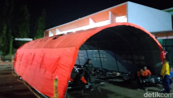Nyawa Melayang, Tenda Darurat RS Pamanukan Subang Jadi Harapan Pasien