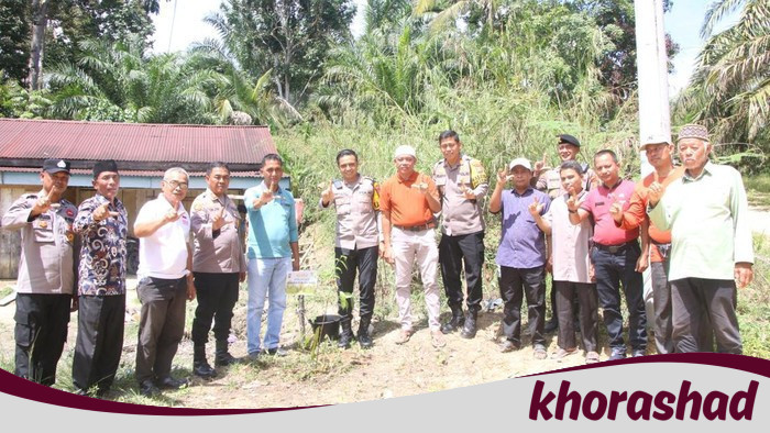 Sambut Hari Pohon, Kapolres dan Warga Rokan Hulu Bakti Tanam 🌲