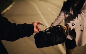 [Guru Perempuan di Bogor Alami Tragedi, Diperkosa dan Dibuang di Kebun]