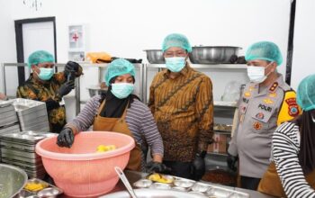 Menkum Tinjau Dapur SPPG Polda Sulteng, Apresiasi Kualitas Pelayanan – Update 2
