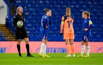 **Mengganggu! Mati Listrik Nyebabkan Chelsea vs Barca di Liga Champions Terhenti**