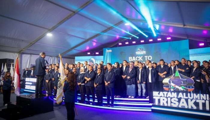 “Dari Lantik Pengurus IKA Trisakti 2025-2029, Maman Serukan Perubahan Berdampak di Kampus”