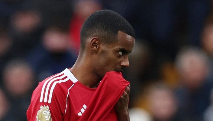 **Isak Oh Isak! Alexander Isak dan Liverpool Gagal Bersinar di Anfield**