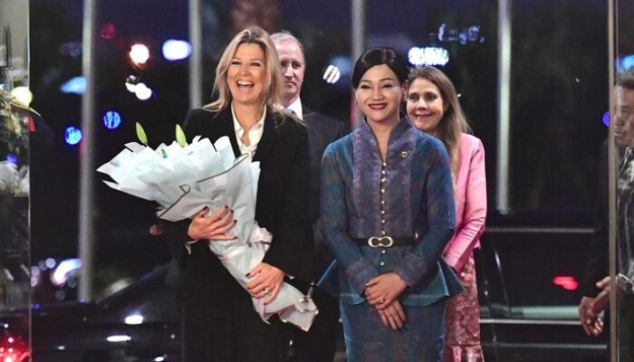 Ratu Belanda Tiba di Jakarta, Disambut Pejabat OJK hingga Dubes dalam Sambutan Megah!