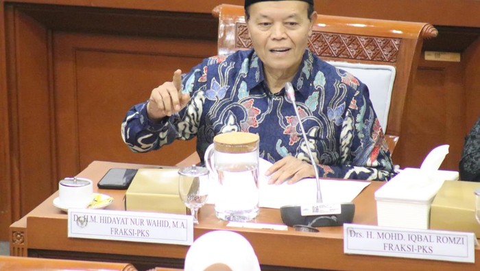 HNW Dukung Fatwa MUI Pajak Berkeadilan, Dorong Penghapusan PBB Pesantren - Update 2