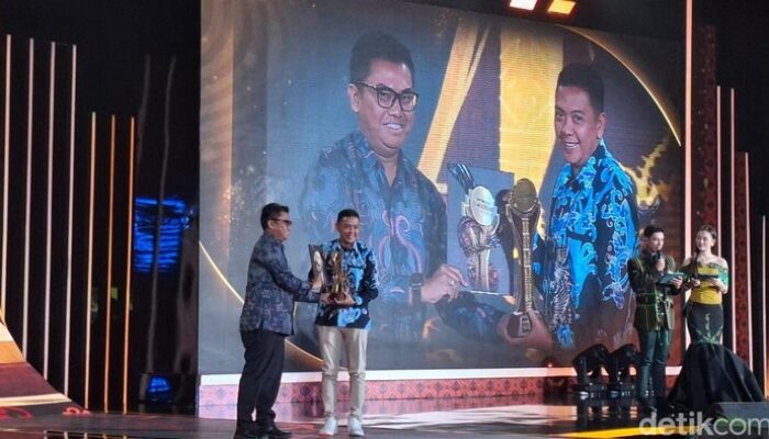 Dari Pluralisme ke Kesejahteraan, Muhammad Fawait Raih Pujian di detikcom Awards 2025