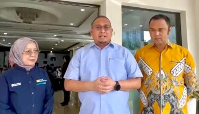 “Sijunjung Dapat Investasi Rp 1 T dari Proyek PLTS Sumbar, Andre Rosiade Terang-terangan Soal Perpindahan”