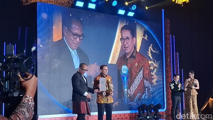 Dari Pergerakan Hingga Penghargaan, Fadli Zon Raih 'Tokoh Penggerak Ekosistem Pelindungan Kebudayaan' di detikcom Awards 2025
