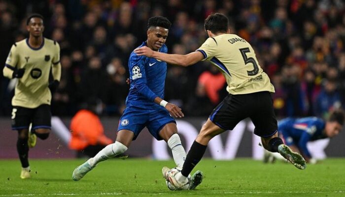 [judul]Pertandingan menegangkan antara Chelsea Barcelona dalam babak pertama