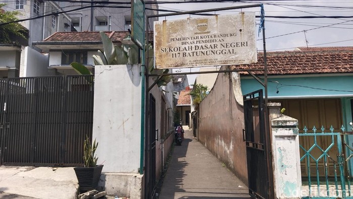 Siswa SD Tunggu 5 Jam Sambut Walkot Bandung, Disdik Duga Miskomunikasi