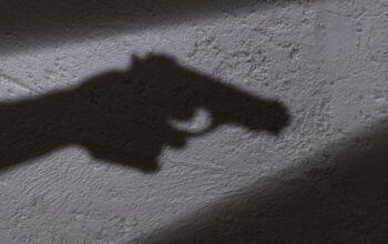 2 Garda AS Ditembak di Dekat Gedung Putih, Pelaku Terungkap dengan Spektakuler!