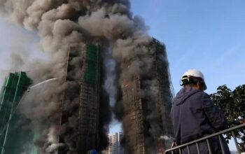 44 Jiwa Hilang dalam Kebakaran Apartemen Hong Kong: Ini Penyebabnya dan Reaksi Masyarakat