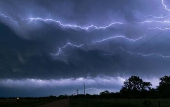 2 Siklon Masih Aktif, BMKG Minta Aceh-Sumut-Sumbar-Riau Siaga Cuaca Ekstrem – Update 2