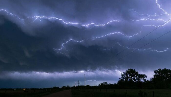 2 Siklon Masih Aktif, BMKG Minta Aceh-Sumut-Sumbar-Riau Siaga Cuaca Ekstrem – Update 2