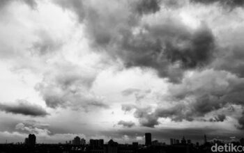 Siaga Bencana, BPBD DKI Siapkan 1.200 Pompa Air Antisipasi Cuaca Ekstrem Akhir Tahun