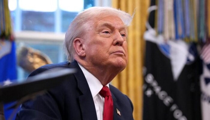 Trump Mencak-mencak di Rapat Kabinet, Serukan Imigran Somalia untuk Puli AS