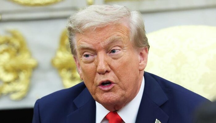 Trump Pecat 8 Hakim Imigrasi di New York, Alasannya Tak Jelas – Update 1