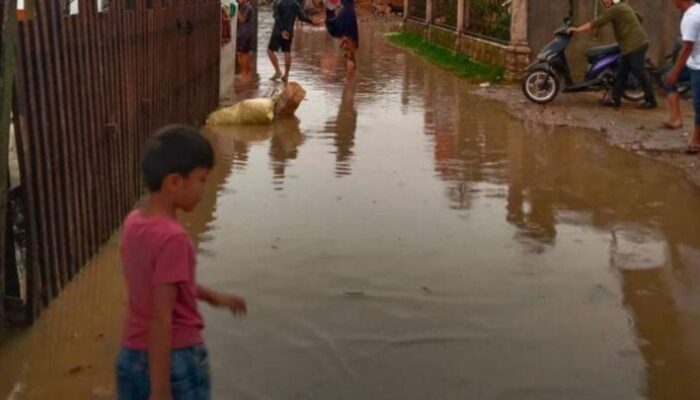 Banjir Susulan Melanda Aceh Timur, Warga Mengungsi Lagi: Kebanggaan atau Malu?