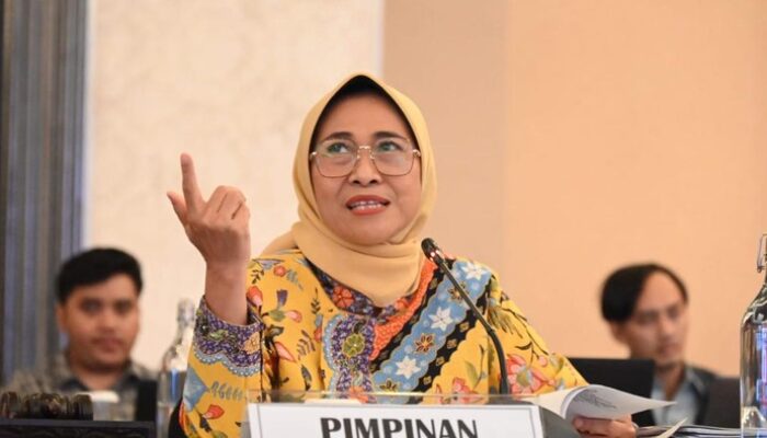 TKA Bahasa Inggris-Matematika Jeblok, Komisi X DPR: Bukan Kelemahan Siswa – Update 1