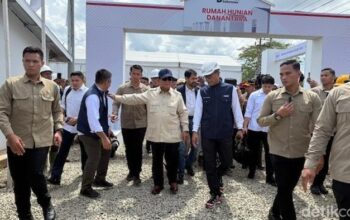 Prabowo Soroti Hunian Mewah di Aceh Tamiang, Didampingi Rosan-Mualem.