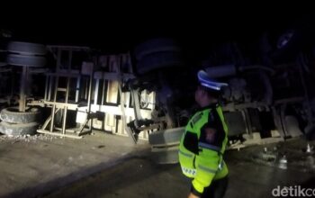 Tragedi Truk Kayu di Pandeglang: Overload Bikin Terguling saat Nanjak